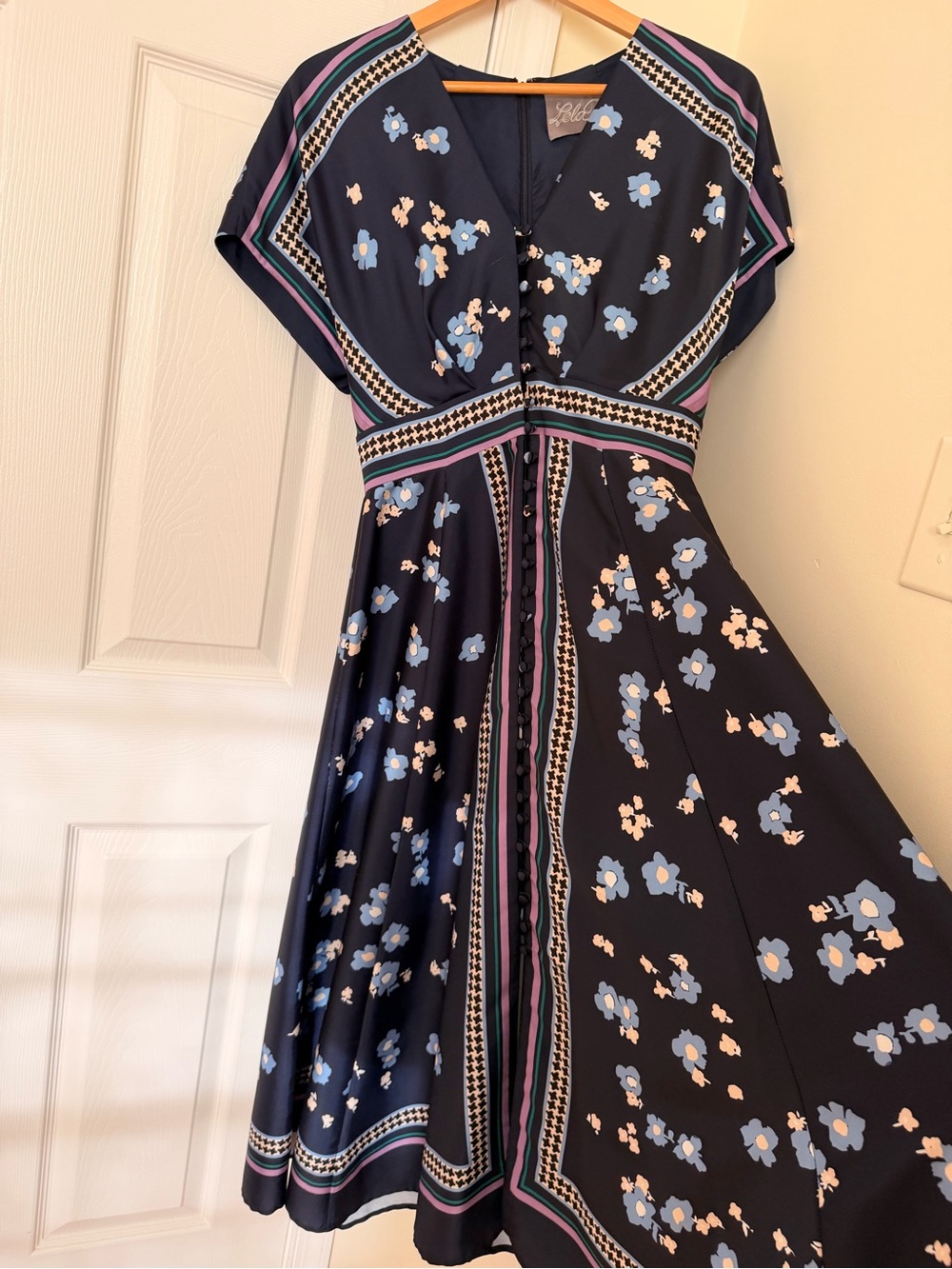 Lela Rose Navy Multi V-Neck Button Front Midi Dress - Picture 2 of 10